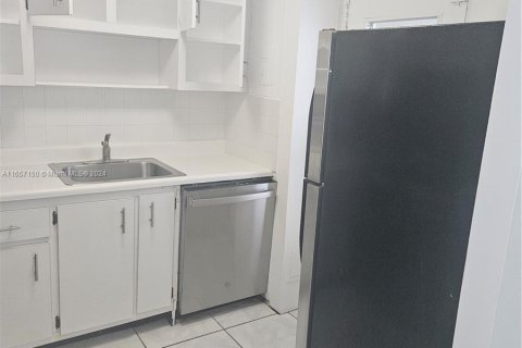 Condo in Fort Lauderdale, Florida, 1 bedroom  № 1357154 - photo 8