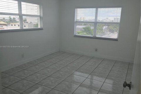 Copropriété à louer à Fort Lauderdale, Floride: 1 chambre, 66.89 m2 № 1357154 - photo 5