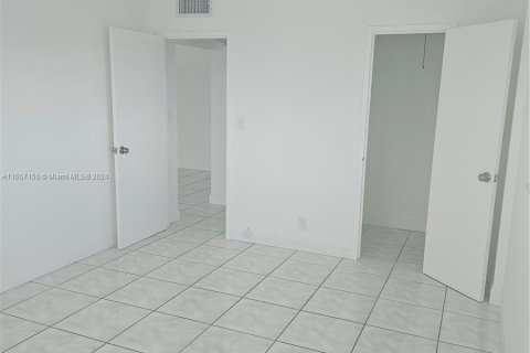 Copropriété à louer à Fort Lauderdale, Floride: 1 chambre, 66.89 m2 № 1357154 - photo 6