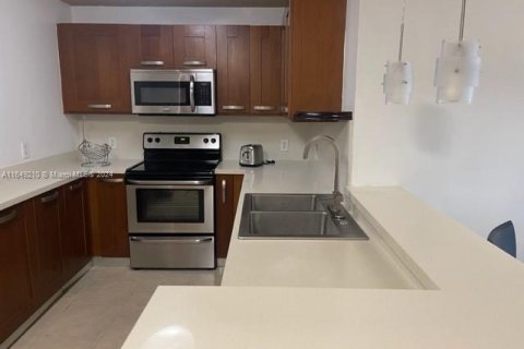 Condominio en venta en North Miami, Florida, 1 dormitorio, 62.52 m2 № 1331835 - foto 7