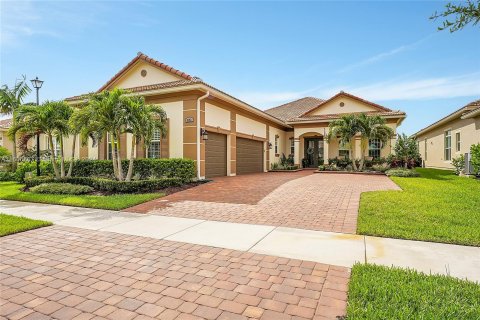 Villa ou maison à vendre à Port St. Lucie, Floride: 3 chambres, 256.22 m2 № 1228043 - photo 1