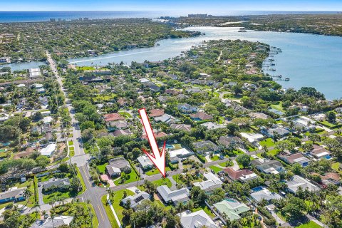 Villa ou maison à vendre à Tequesta, Floride: 3 chambres, 160.81 m2 № 1061128 - photo 7