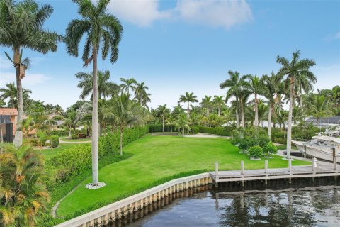 Casa en venta en Stuart, Florida, 4 dormitorios, 421.4 m2 № 1325404 - foto 7