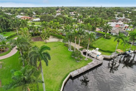 Casa en venta en Stuart, Florida, 4 dormitorios, 421.4 m2 № 1325404 - foto 5