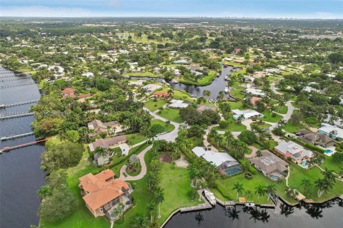 Casa en venta en Stuart, Florida, 4 dormitorios, 421.4 m2 № 1325404 - foto 15