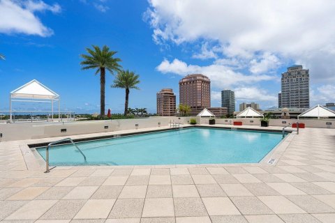 Copropriété à louer à West Palm Beach, Floride: 2 chambres, 179.02 m2 № 1076809 - photo 4