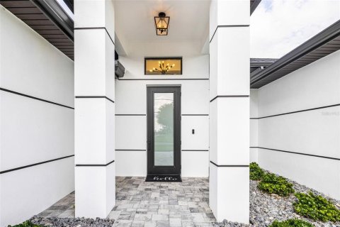 Villa ou maison à vendre à Cape Coral, Floride: 3 chambres, 136.01 m2 № 1392506 - photo 3