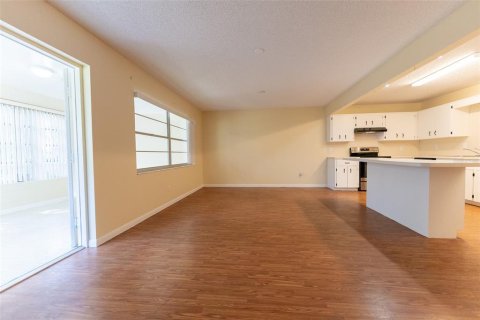 Casa en venta en Ocala, Florida, 2 dormitorios, 154.68 m2 № 1392505 - foto 6