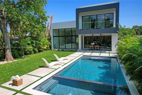 Casa en venta en Miami, Florida, 4 dormitorios, 303.42 m2 № 1440142 - foto 10