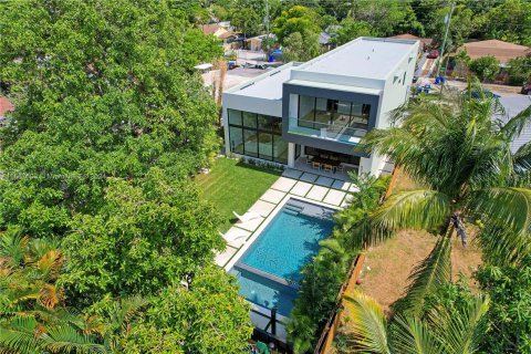 Casa en venta en Miami, Florida, 4 dormitorios, 303.42 m2 № 1440142 - foto 6