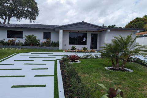 Casa en venta en Wilton Manors, Florida, 3 dormitorios, 175.4 m2 № 1217126 - foto 2