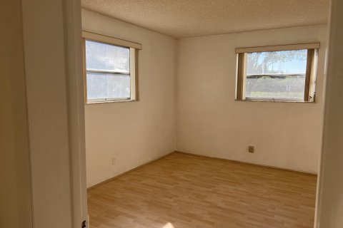 Copropriété à vendre à Lake Worth, Floride: 2 chambres, 100.33 m2 № 1020210 - photo 16