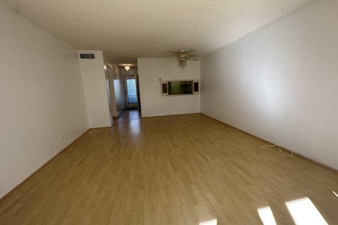 Condominio en venta en Lake Worth, Florida, 2 dormitorios, 100.33 m2 № 1020210 - foto 13