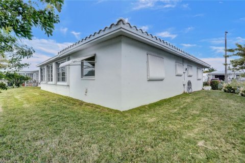Casa en venta en Tamarac, Florida, 2 dormitorios, 147.44 m2 № 1058072 - foto 26
