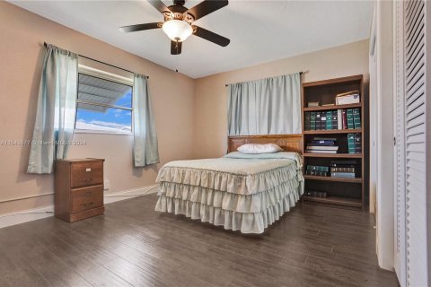 Casa en venta en Tamarac, Florida, 2 dormitorios, 147.44 m2 № 1058072 - foto 15