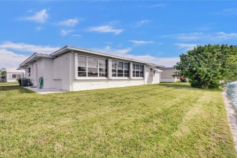 Casa en venta en Tamarac, Florida, 2 dormitorios, 147.44 m2 № 1058072 - foto 23