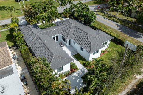 Villa ou maison à vendre à Miami Springs, Floride: 4 chambres № 1040303 - photo 4