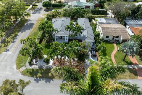 Villa ou maison à vendre à Miami Springs, Floride: 4 chambres № 1040303 - photo 28