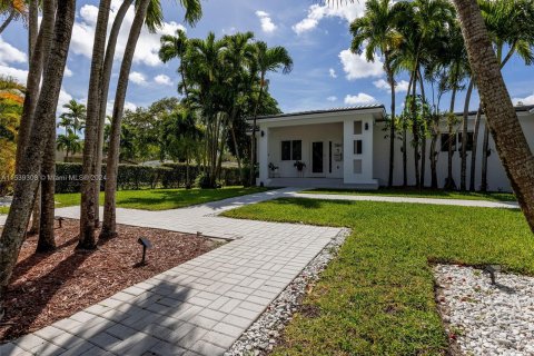 Villa ou maison à vendre à Miami Springs, Floride: 4 chambres № 1040303 - photo 1