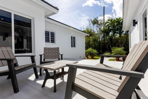 Villa ou maison à vendre à Miami Springs, Floride: 4 chambres № 1040303 - photo 21