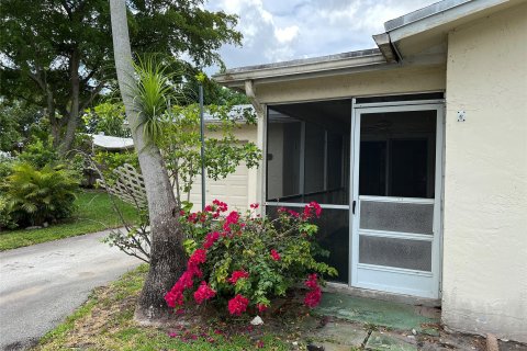 House in Deerfield Beach, Florida 2 bedrooms, 94.57 sq.m. № 1227021 - photo 13