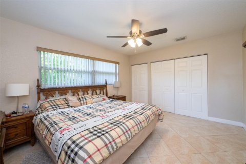 Condo in Lauderdale Lakes, Florida, 2 bedrooms  № 1226005 - photo 20