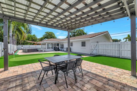 Villa ou maison à vendre à Deerfield Beach, Floride: 3 chambres, 172.05 m2 № 1227052 - photo 17