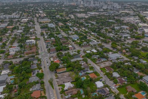 Townhouse in Fort Lauderdale, Florida 4 bedrooms № 1328677 - photo 12