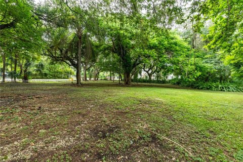 Terreno en venta en South Miami, Florida № 1328257 - foto 5