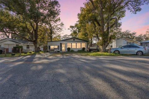 Villa ou maison à vendre à Zephyrhills, Floride: 2 chambres, 71.35 m2 № 1301885 - photo 28