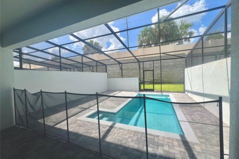 Adosado en venta en Davenport, Florida, 5 dormitorios, 212.1 m2 № 1301886 - foto 18