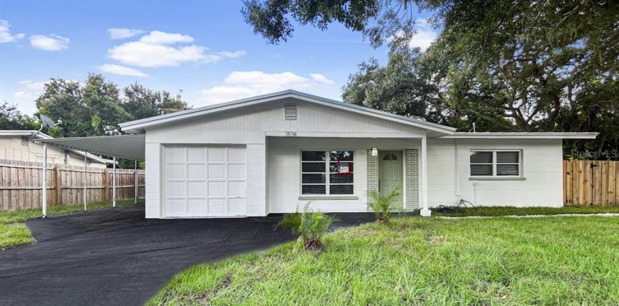 House in Sarasota, Florida 3 bedrooms, 132.29 sq.m. № 1380897