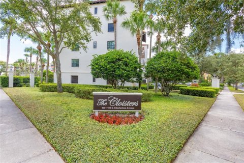 Copropriété à vendre à Winter Park, Floride: 2 chambres, 117.71 m2 № 1380852 - photo 1