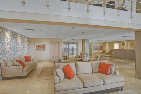 Copropriété à vendre à Hollywood, Floride: 1 chambre, 75.44 m2 № 1019421 - photo 17