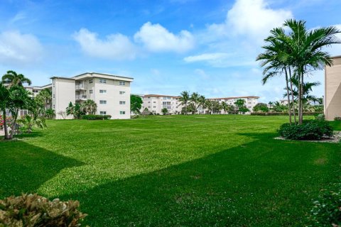 Condo in Boynton Beach, Florida, 2 bedrooms  № 1081357 - photo 11