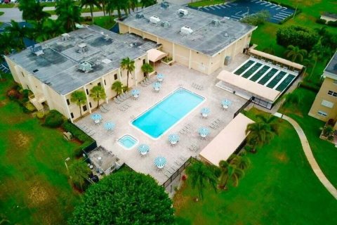 Copropriété à vendre à Boynton Beach, Floride: 2 chambres, 102.47 m2 № 1081357 - photo 3