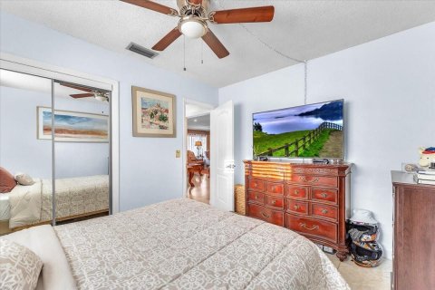 Villa ou maison à vendre à Hallandale Beach, Floride: 3 chambres, 138.61 m2 № 1081356 - photo 21