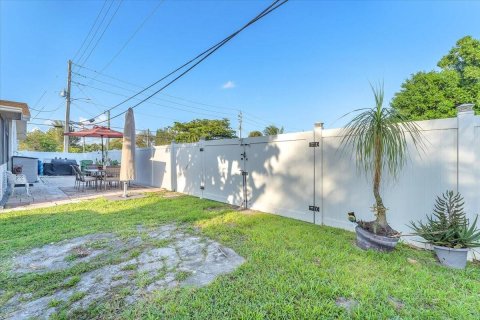 Villa ou maison à vendre à Hallandale Beach, Floride: 3 chambres, 138.61 m2 № 1081356 - photo 11