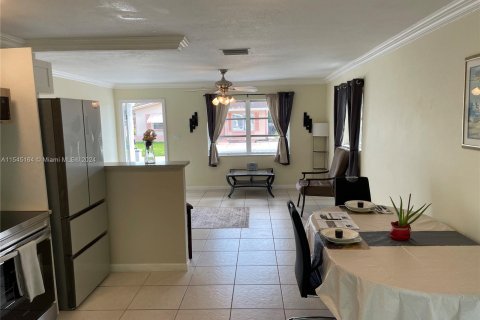 Casa en venta en Tamarac, Florida, 2 dormitorios, 80.27 m2 № 1049159 - foto 18