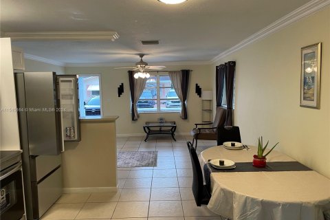 Casa en venta en Tamarac, Florida, 2 dormitorios, 80.27 m2 № 1049159 - foto 5