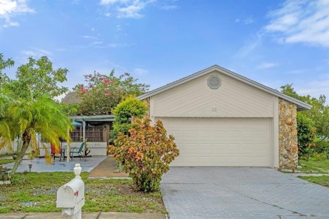 Villa ou maison à vendre à Casselberry, Floride: 3 chambres, 135.54 m2 № 1341825 - photo 1