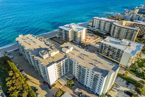 Condo in Palm Beach, Florida, 3 bedrooms  № 1043199 - photo 25