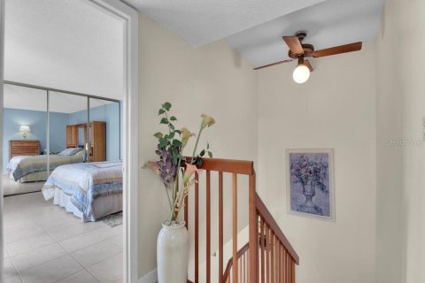 Condo in Fort Myers, Florida, 2 bedrooms  № 1063149 - photo 14