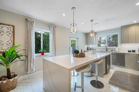 Casa en venta en Miami, Florida, 3 dormitorios, 166.95 m2 № 1239485 - foto 12