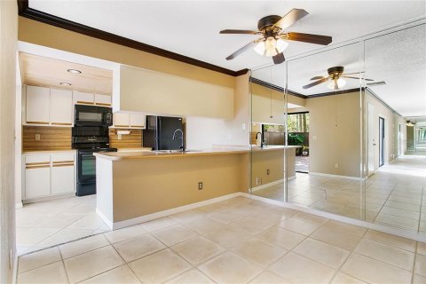 Condominio en venta en Orlando, Florida, 2 dormitorios, 119.38 m2 № 1338161 - foto 5