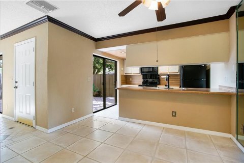 Condominio en venta en Orlando, Florida, 2 dormitorios, 119.38 m2 № 1338161 - foto 4