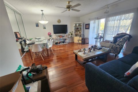 Condominio en venta en North Lauderdale, Florida, 1 dormitorio, 78.97 m2 № 1057047 - foto 13