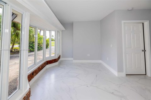 Villa ou maison à vendre à Miami, Floride: 4 chambres, 153.57 m2 № 1328837 - photo 14