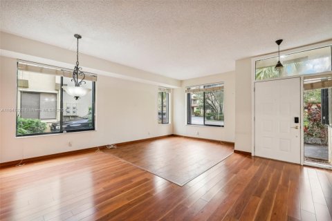 Condo in Plantation, Florida, 3 bedrooms  № 1329600 - photo 11