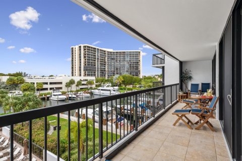 Copropriété à vendre à Highland Beach, Floride: 2 chambres, 132.48 m2 № 1045685 - photo 17